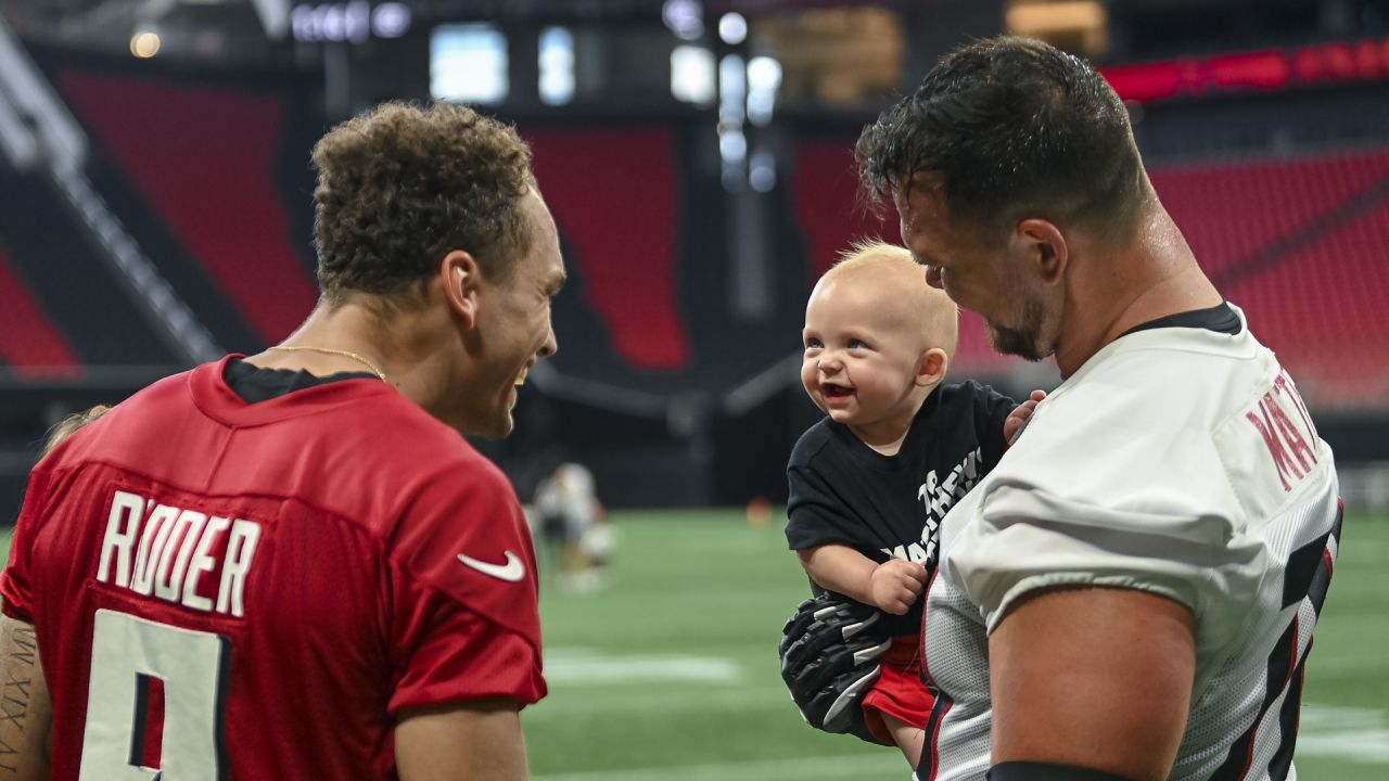 Falcons have signed three minicamp tryout players