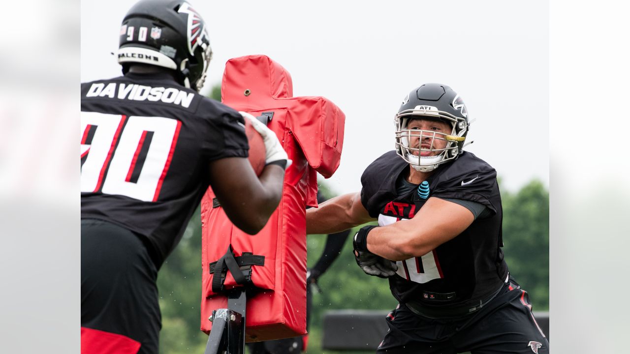 Deion Jones: 'getting back into the groove' at AT&T Training Camp