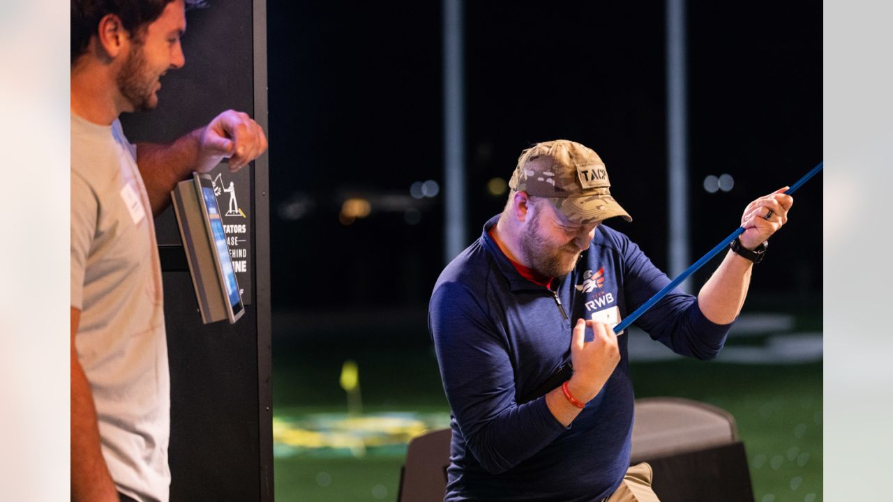 Atlanta Falcons show salute to service: Host skills camp on Robins AFB