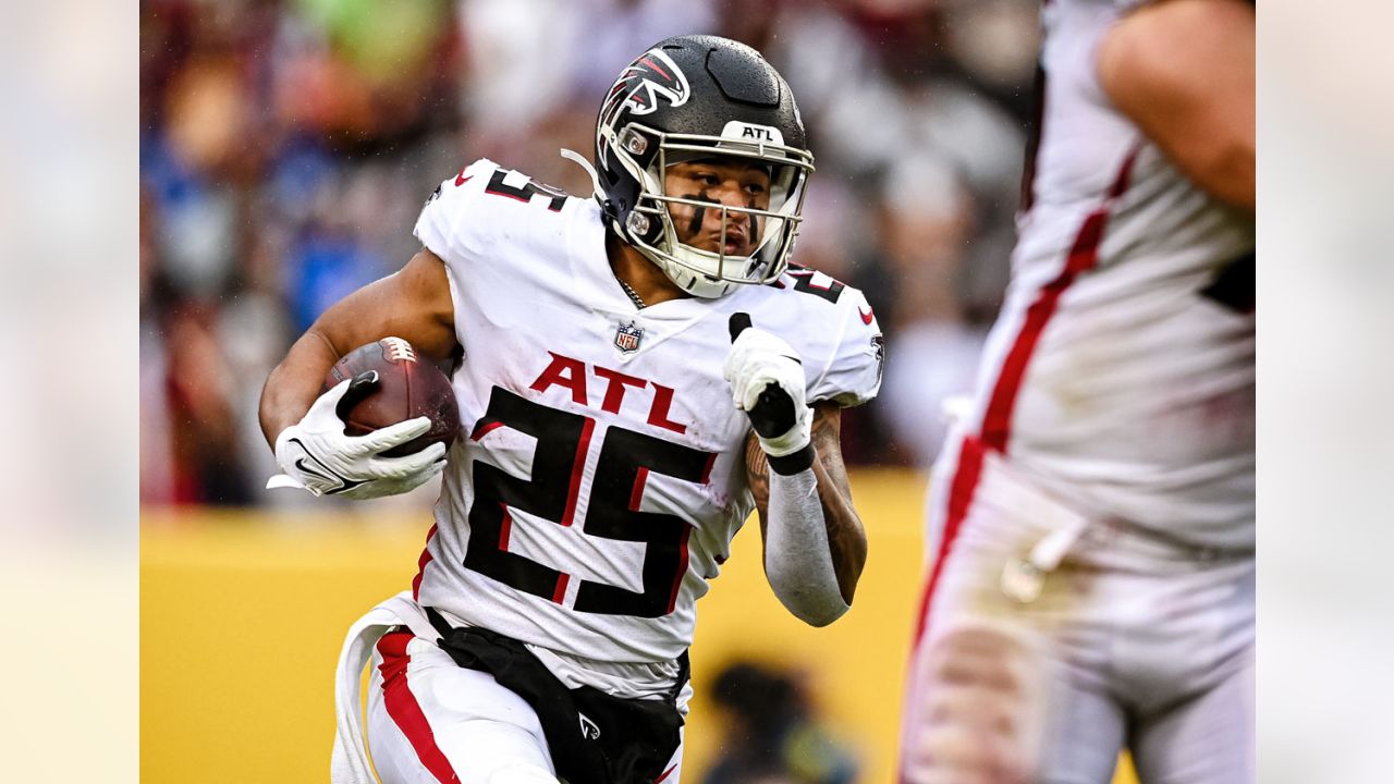 Taylor Heinicke Washington Commanders Game-Used #4 Black Jersey vs. Atlanta  Falcons on November 27 2022