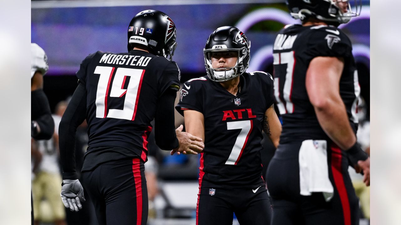 Atlanta Falcons kicker Younghoe Koo #7 looks on during pregame