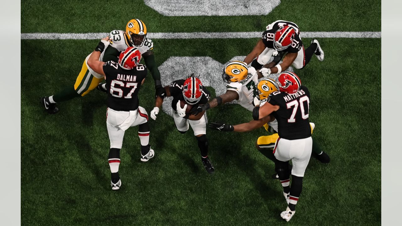 Green Bay Packers vs Atlanta Falcons game photos from Mercedes-Benz Stadium