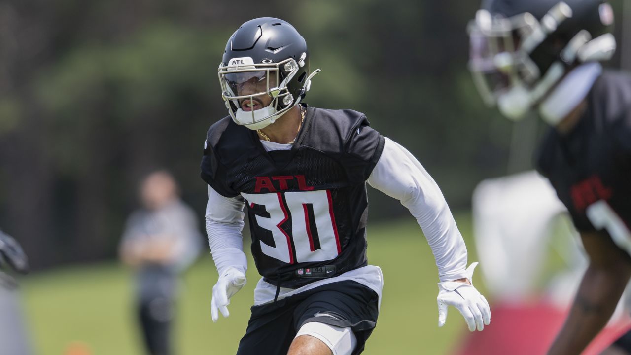 Troy Andersen blends in on Falcons' defense