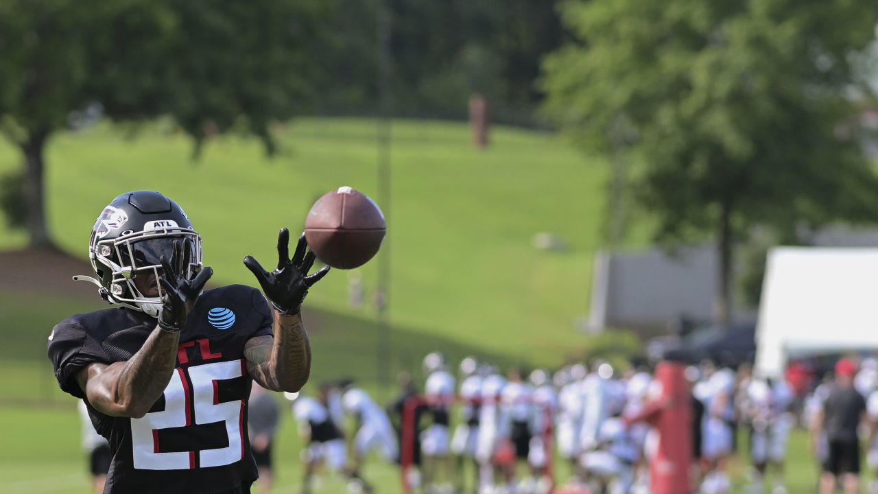 Falcons camp battles on offense are heating up in the Georgia sun - The  Falcoholic