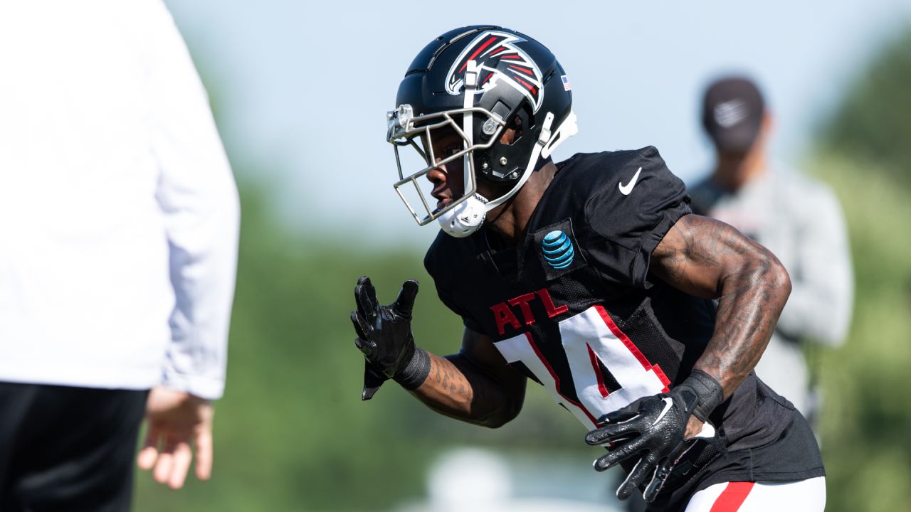 Atlanta Falcons Training Camp: Arthur Smith Reveals Clark Phillips III  Injury Status - Sports Illustrated Atlanta Falcons News, Analysis and More