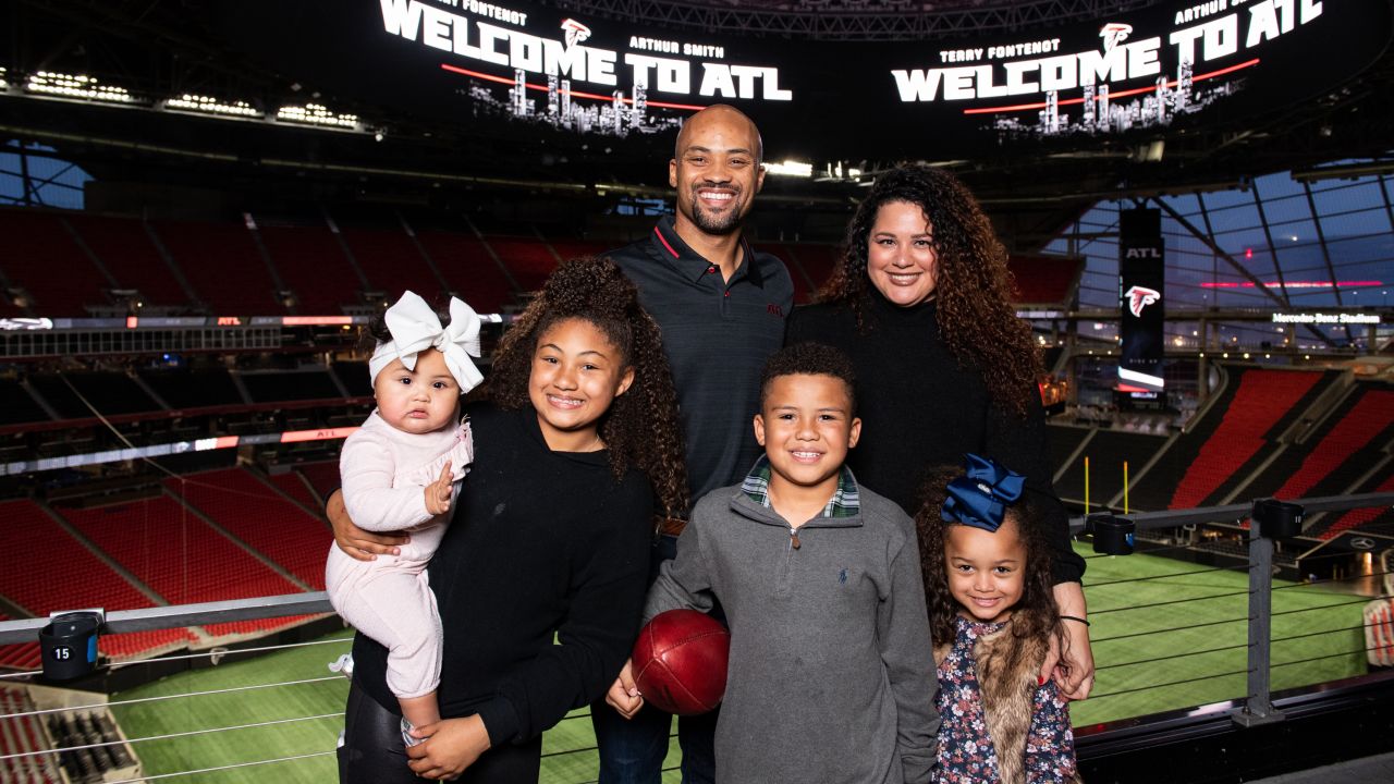 Arthur Smith and Terry Fontenot visit Mercedes-Benz Stadium