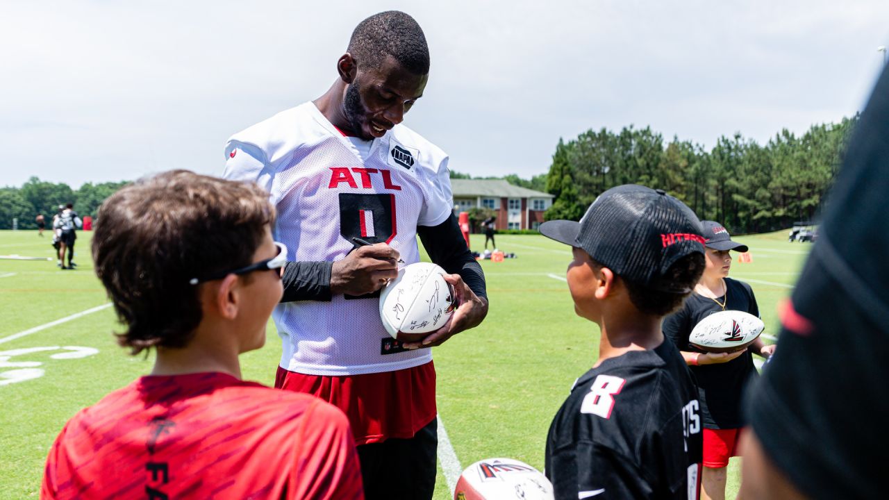 Desmond Ridder Didn't Want to Pay Lorenzo Carter for Falcons Number: I'm a  Frugal Guy, News, Scores, Highlights, Stats, and Rumors