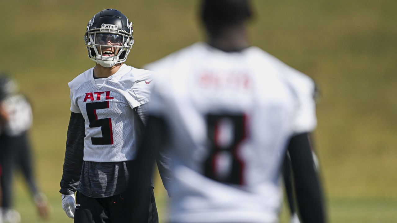 FLOWERY BRANCH, GA - JULY 30: Atlanta Falcons wide receiver Damiere Byrd  (14) during Saturday mornin