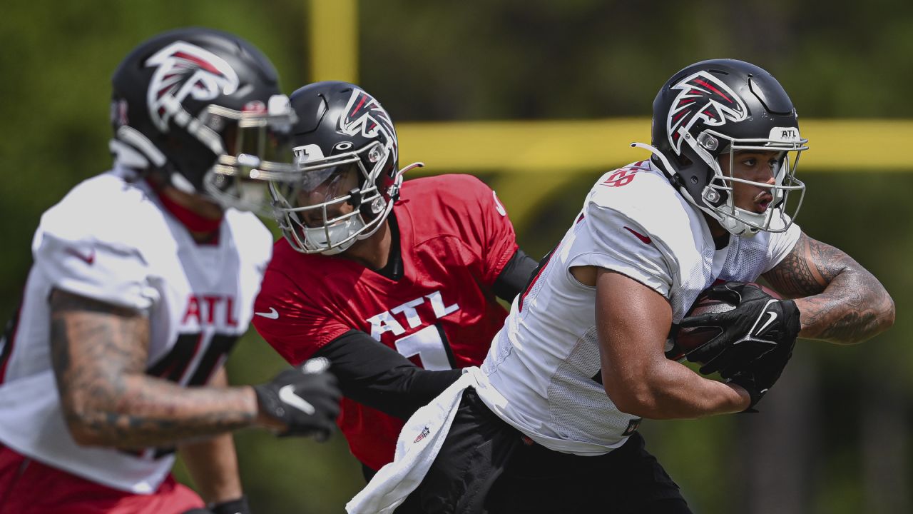 Shanna Lockwood - Atlanta Falcons running back Tyler Allgeier #25 during  practice in Atlanta, Georgia…