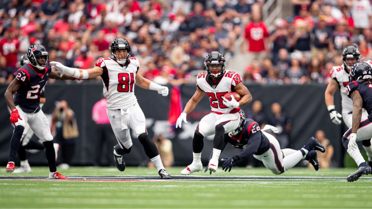 Houston Texans quarterback Deshaun Watson (4) runs against the Atlanta  Falcons during the first half of an NFL football game Sunday, Oct. 6, 2019,  in Houston. (AP Photo/Michael Wyke Stock Photo - Alamy