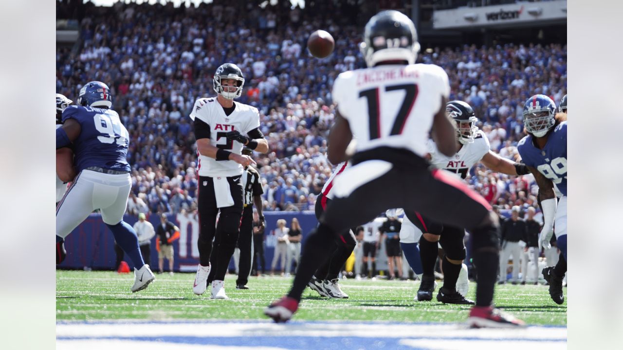 Atlanta Falcons Matt Ryan throws a pass in the first quarter against the  New York Giants in the NFC Wild Card Game at MetLife Stadium in East  Rutherford, New Jersey on January