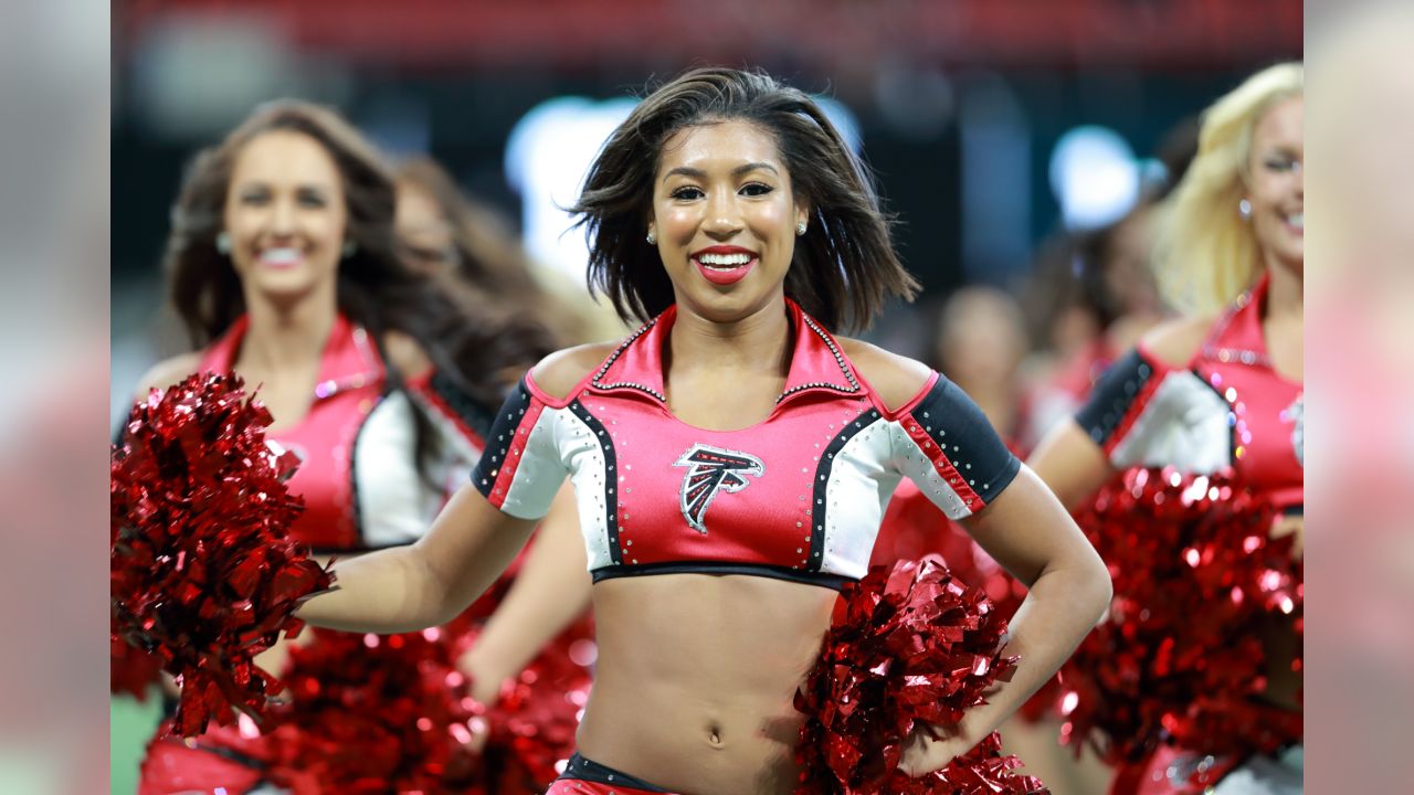 Atlanta Falcons Cheerleaders Gameday – Atlanta Falcons vs. Carolina Panthers