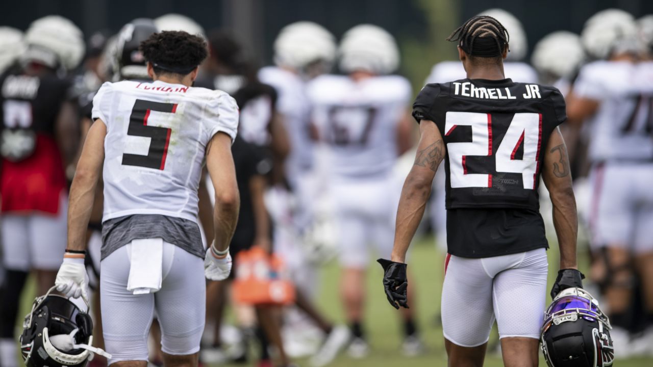 Arthur Blank addresses media at 2023 Atlanta Falcons AT&T Training Camp 