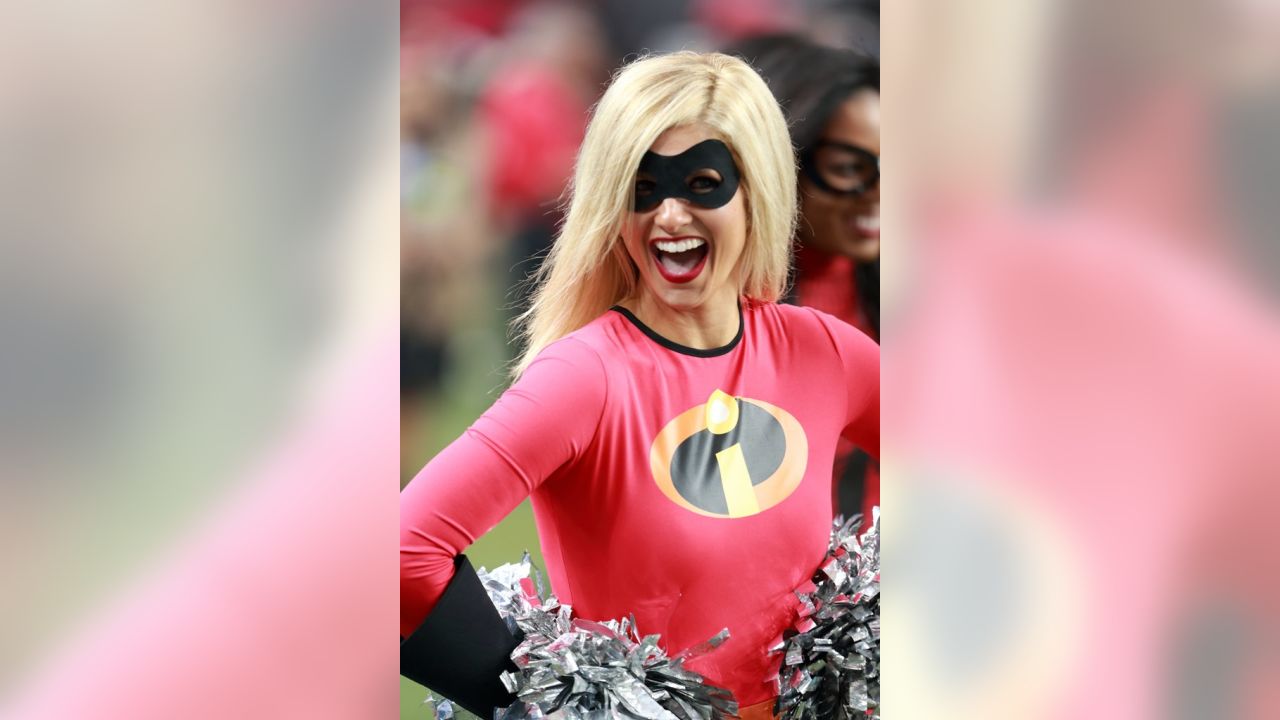 Photos: Falcons cheerleaders dress up for Halloween