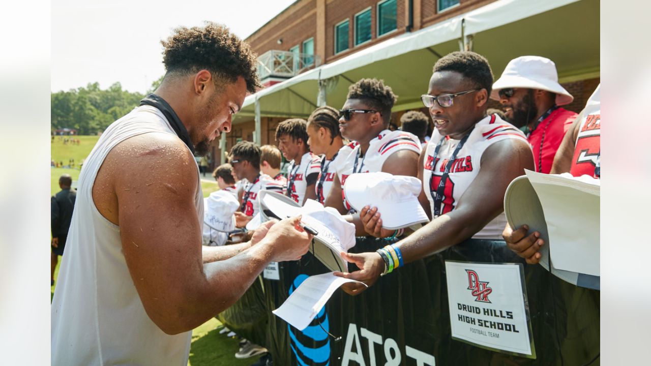 Atlanta Falcons host special groups during AT&T Training Camp