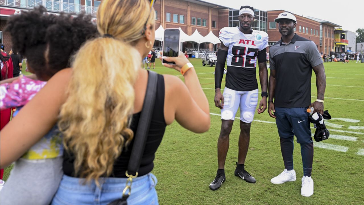 Stadium - #OTD in 2001, the Atlanta Falcons selected some kid named Michael  Vick in the #NFLDraft. #RiseUp Should Vick get into the HOF?????