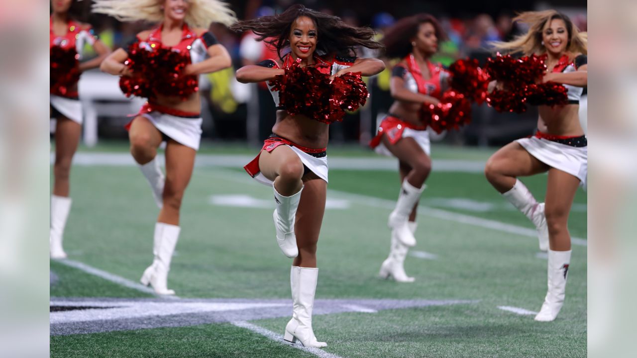 Atlanta Falcons Cheerleaders Gameday – Atlanta Falcons vs. Carolina Panthers