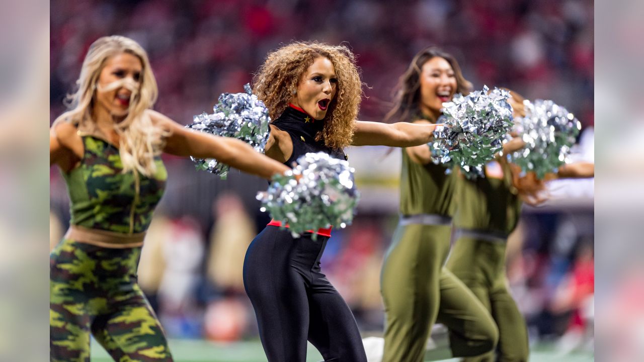 Cheerleaders on Gameday