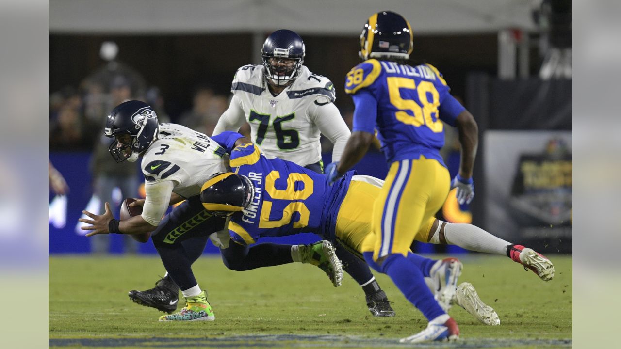 Dante Fowler says Rams must contain Seahawks' Russell Wilson - Los