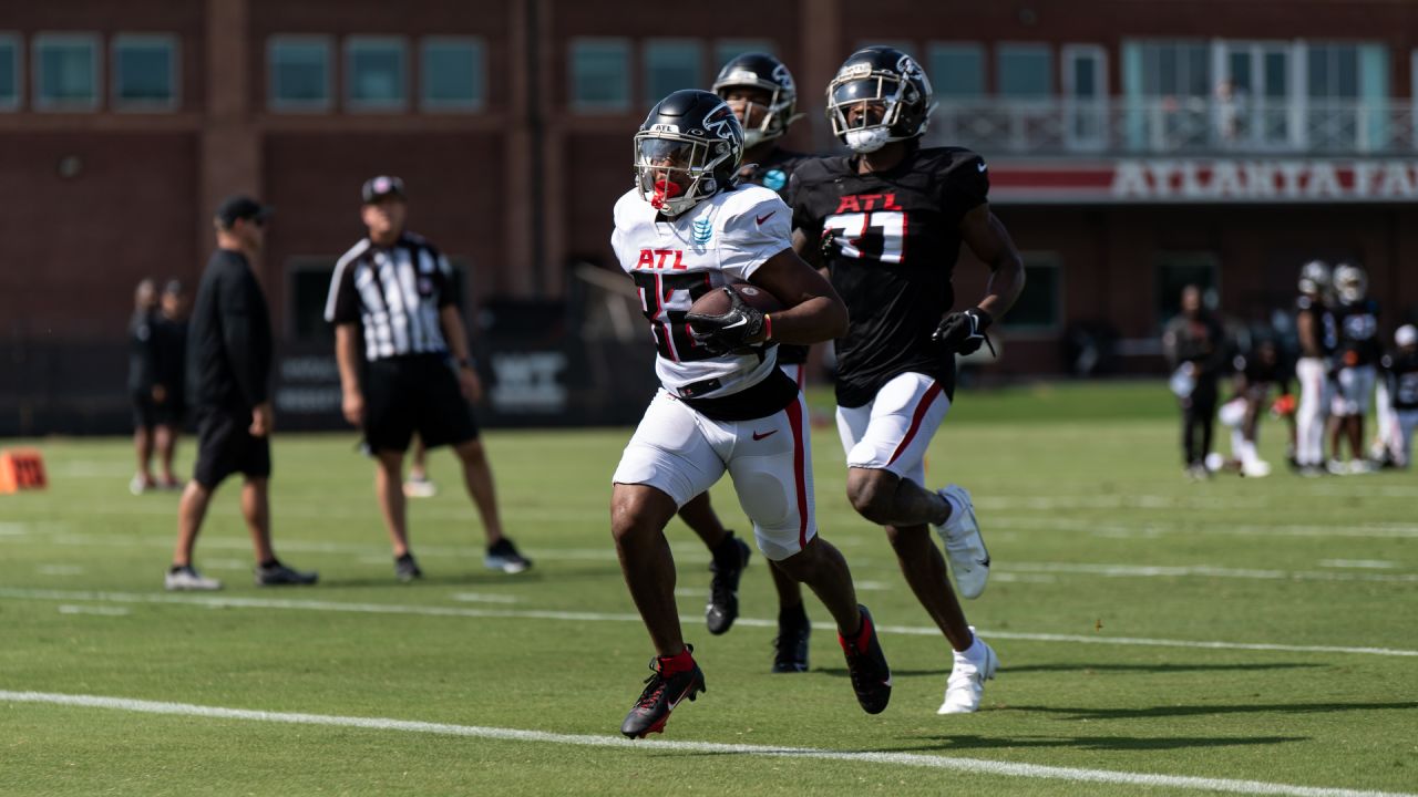 Atlanta Falcons' Calais Campbell On Choosing Atlanta, Mentoring Players,  Explosive Defense 