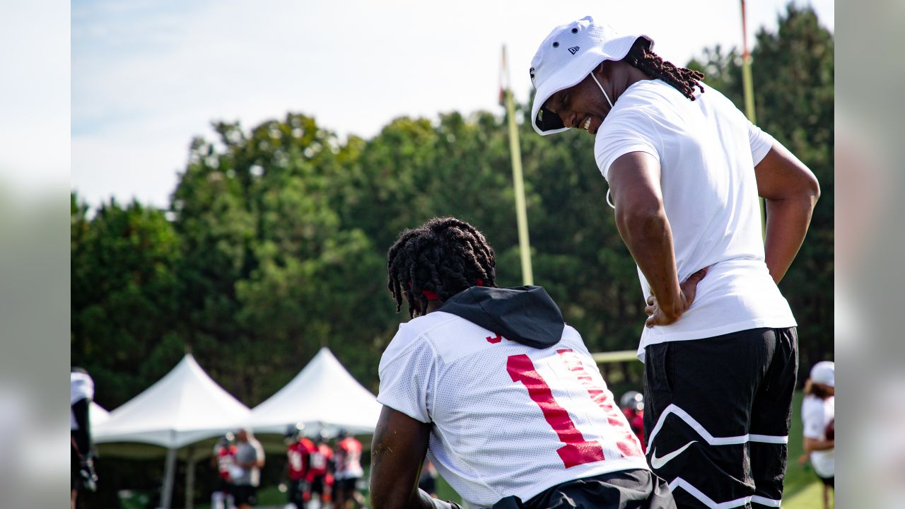 Roddy White uses story about Julio Jones joining Falcons to teach high  school athletes lesson