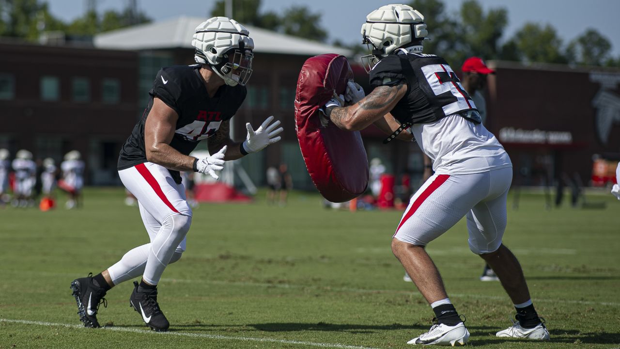 Bijan Robinson is wowing everyone at Falcons training camp