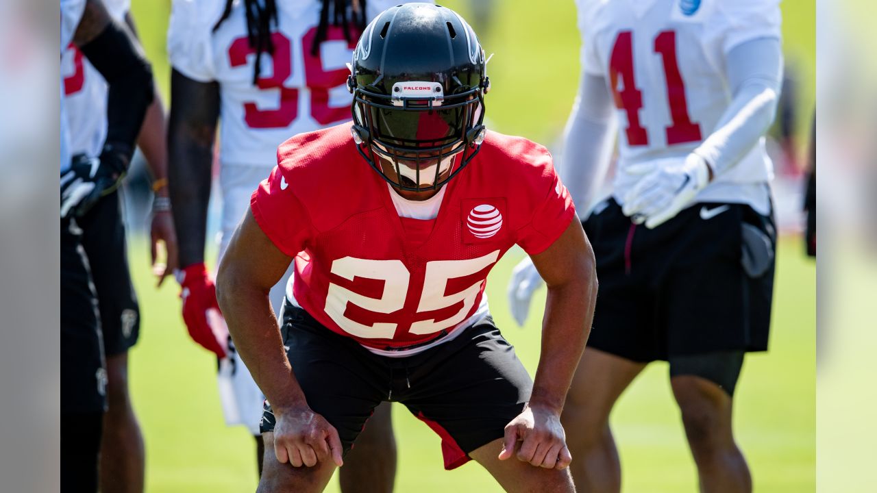 Devonta Freeman needs an IV on a steamy Atlanta day - NBC Sports