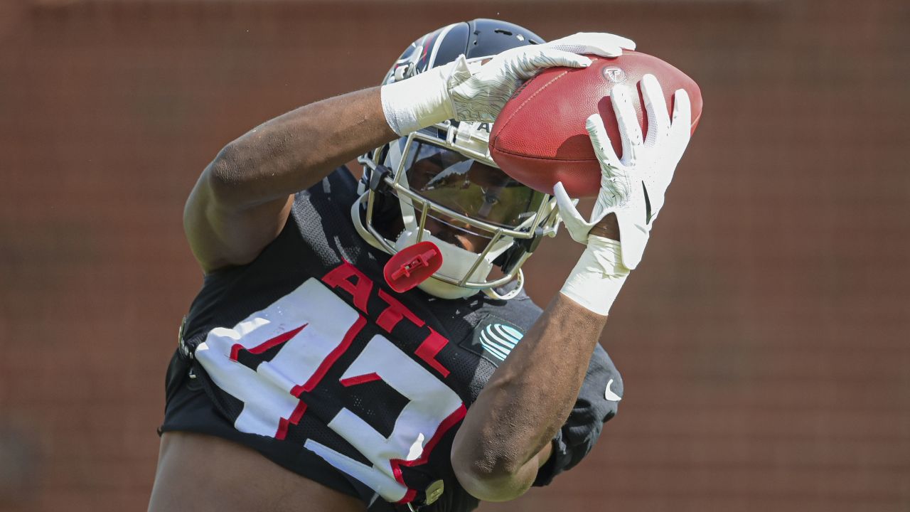 Shanna Lockwood/© 2022 Atlanta Falcons - Atlanta Falcons kicker Younghoe Koo  #7 during practice in Flowery Branch, Georgia, on …