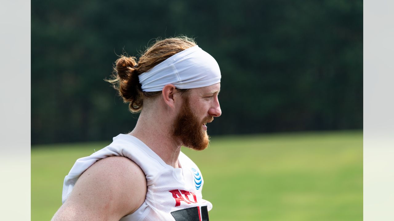 Deion Jones debuts new visor  2021 AT&T Training Camp Day 2