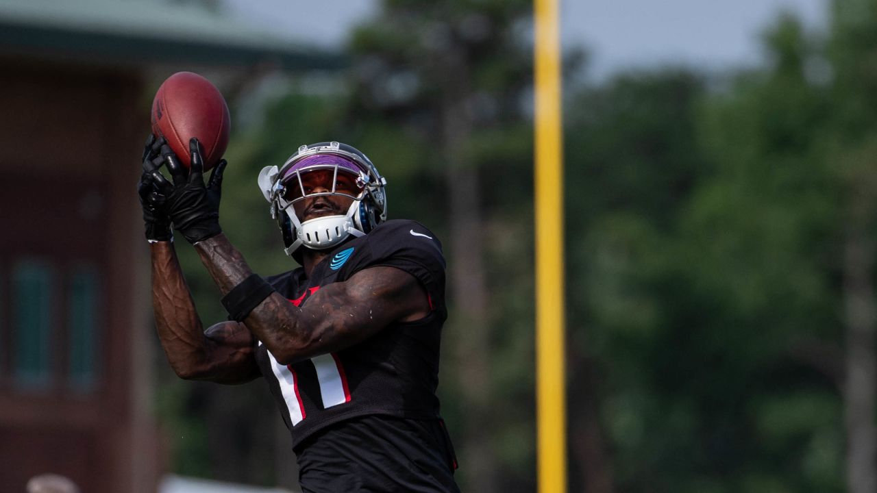 Atlanta Falcons safety Jaylinn Hawkins (32) during an NFL football game  against the Tampa Bay Buccaneers, Sunday, Sept 19, 2021 in Tampa, Fla. (AP  Photo/Don Montague Stock Photo - Alamy