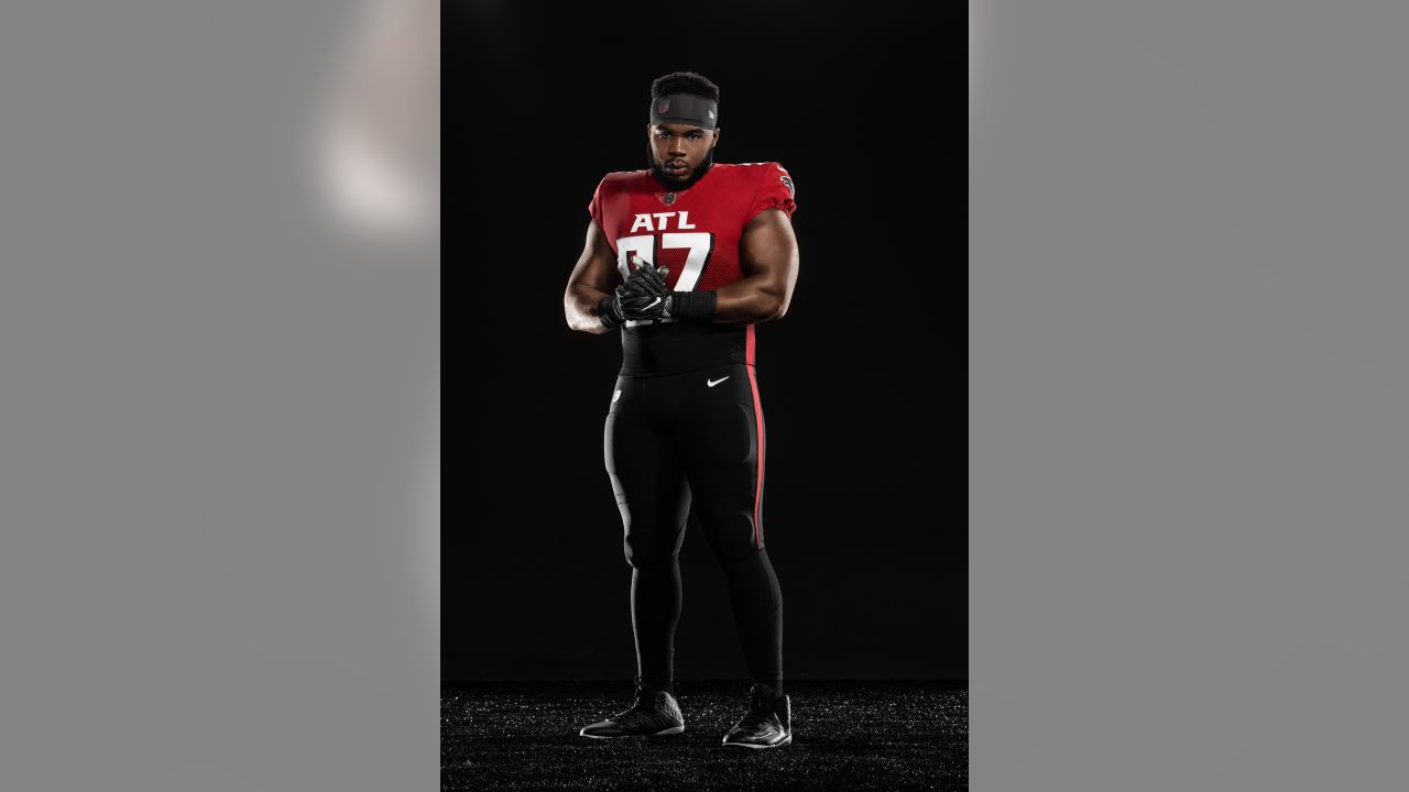 Dirty Birds suit up in new uniforms