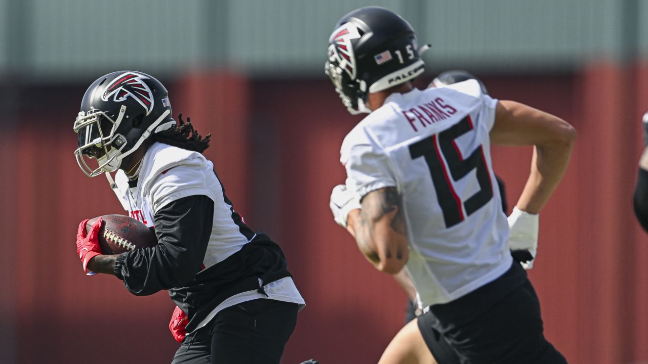 Falcons' RB room takes hit with Cordarrelle Patterson injury update