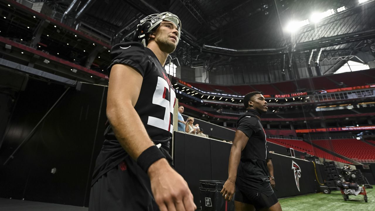 Atlanta Falcons turn up during open practice at Mercedes-Benz Stadium