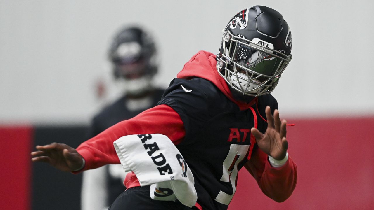 Mariota's future unclear as Falcons drop to 5-8