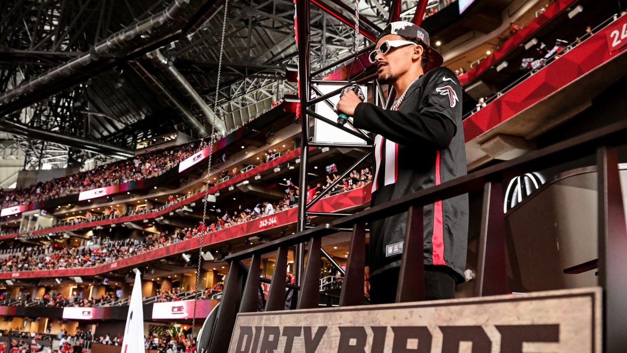 Mercedes-Benz Stadium's Train Horn is Awesome and a nice touch to