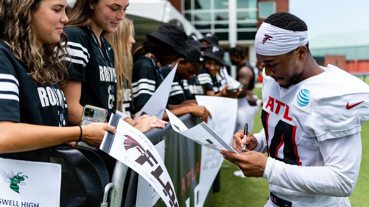 Roddy White released by Falcons with two years left on contract - ABC11  Raleigh-Durham