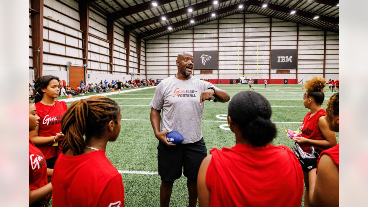 NFL FLAG on X: The @AtlantaFalcons Girls Flag Football Coaching Clinic  starts TOMORROW❗️ Speaker lineup includes @wflagfootball head coach  @lizsowers3 