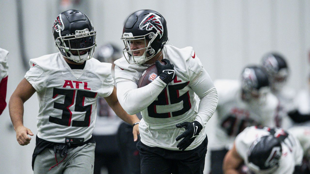 Atlanta Falcons wide receiver Frank Darby (88) works during the second half  of an NFL football game against the Tampa Bay Buccaneers, Sunday, Jan. 8,  2023, in Atlanta. The Atlanta Falcons won