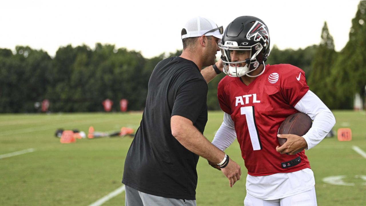 Mike Vick on coming to Flowery Branch, 2022 Atlanta Falcons and QB Marcus  Mariota