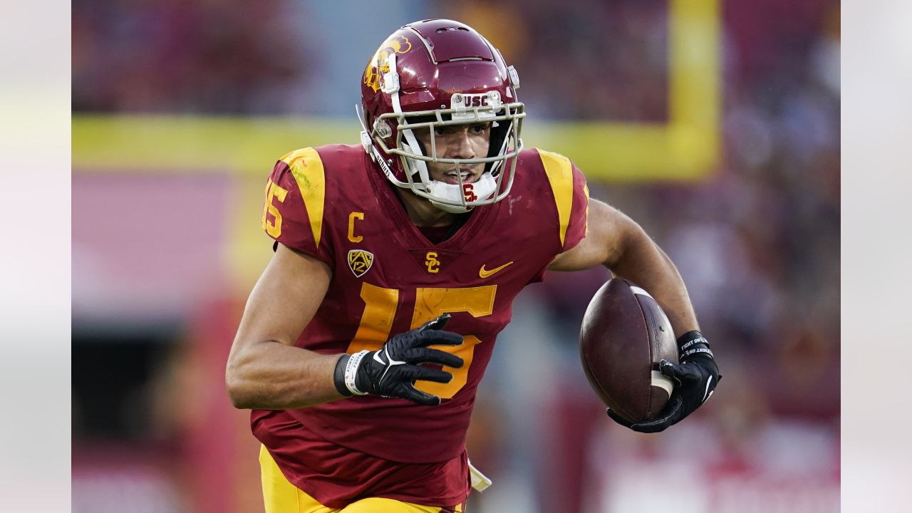 PFF College on X: The Atlanta Falcons pick USC WR Drake London No. 8  overall. TWENTY-THREE contested catches since 2020 (1st in the Power Five)  