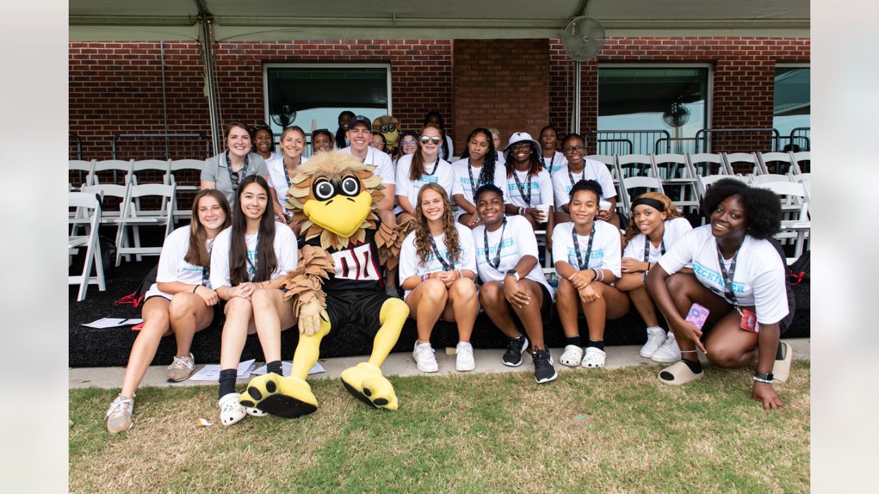 Atlanta Falcons host special groups during AT&T Training Camp