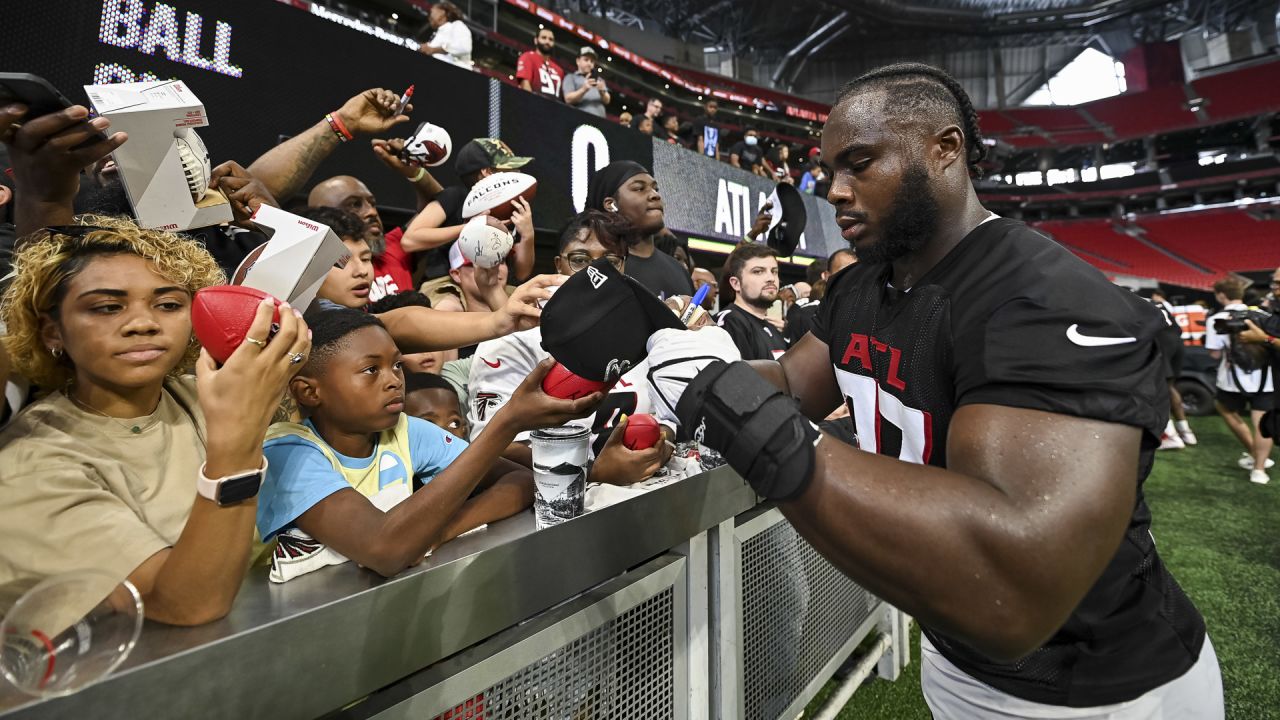 Atlanta Falcons 'Really High' on Rookie Clark Phillips III Amidst Slow  Start - Sports Illustrated Atlanta Falcons News, Analysis and More