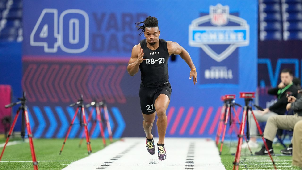 Falcons NFL Draft 2023 grades for Bijan Robinson, RB, Texas in Round 1 -  The Falcoholic