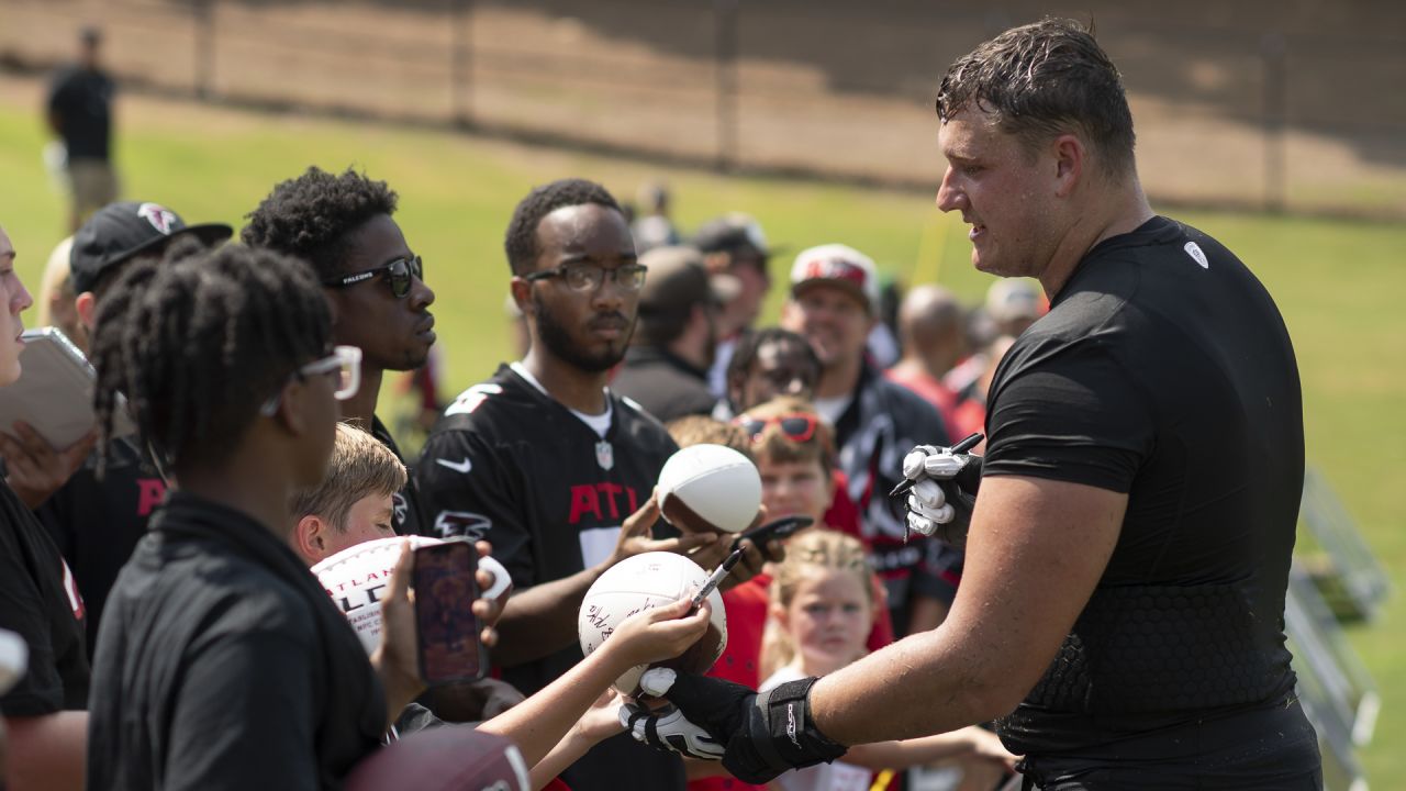 File:Atlanta Falcons training camp scrimmage, July 2016 4d.jpg