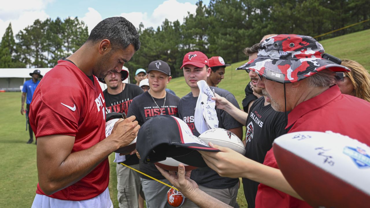 Elijah Wilkinson, Ted Monachino are back with Atlanta Falcons