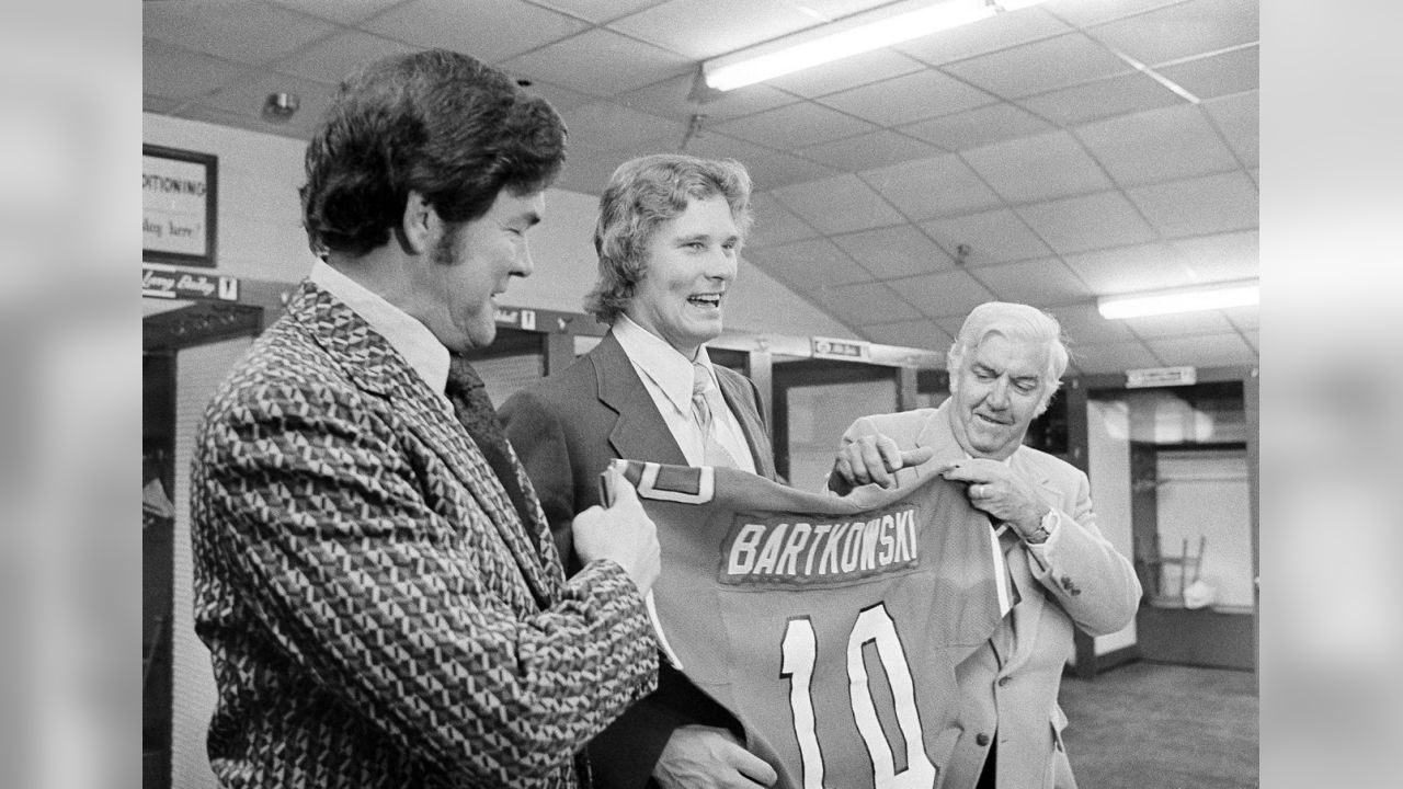 ATL Draft History  Steve Bartkowski Drafted No. 1 Overall