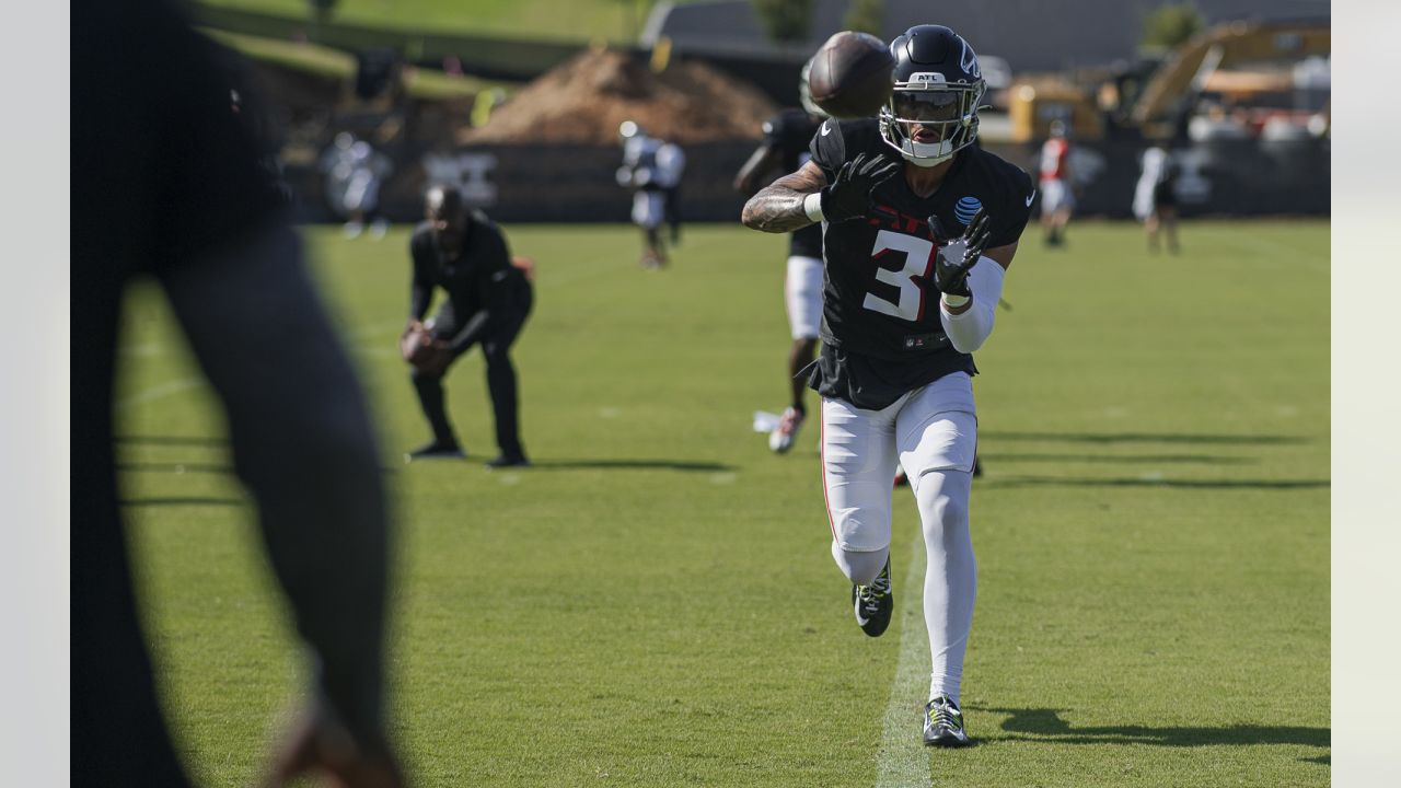 Camp Report: RB Bijan Robinson's 'mindset is already made for the game'  Friday