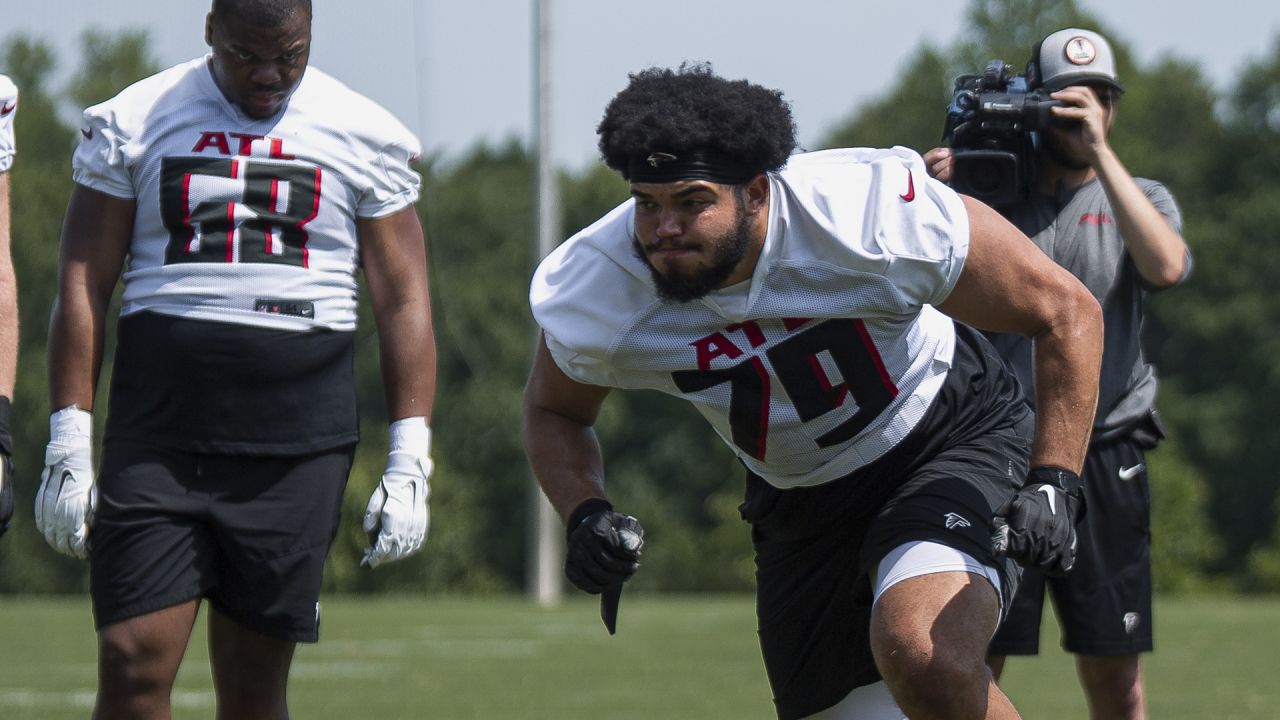 Atlanta Falcons Training Camp Recap: Zach Harrison, Pass Rush Shines in  Pads - Sports Illustrated Atlanta Falcons News, Analysis and More