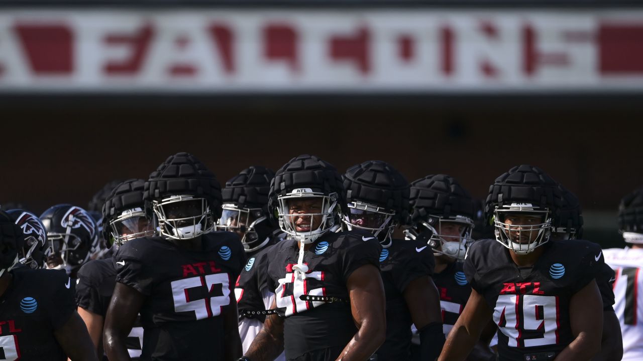 Camp report: A heavier DeAngelo Malone focused on technique, Marcus  Mariota, Feleipe Franks, Cordarrelle Patterson and more from Falcons  practice