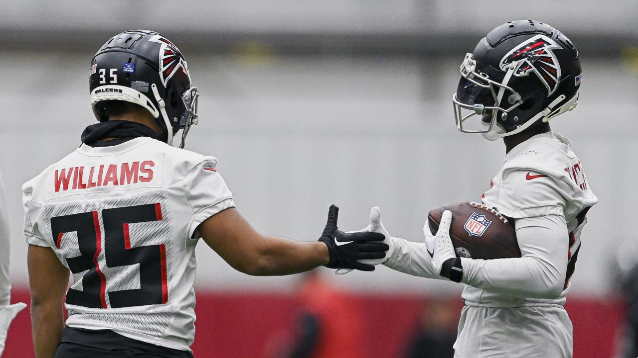 Shanna Lockwood - Atlanta Falcons running back Tyler Allgeier #25 during  practice in Atlanta, Georgia…